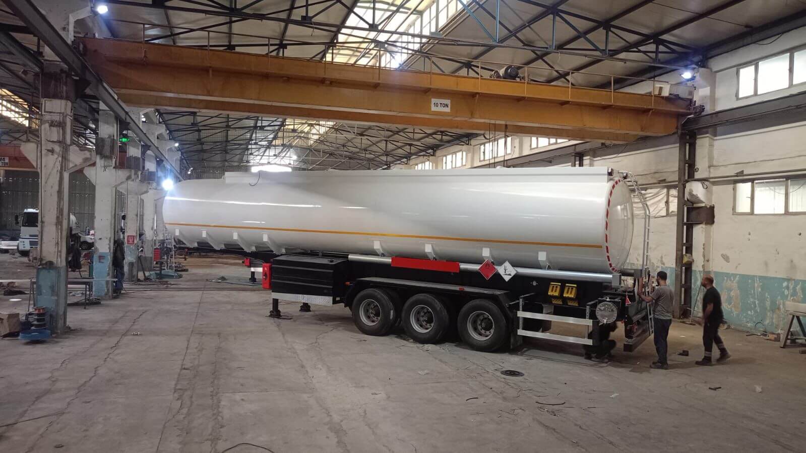 ADR'li Akaryakıt Tanker Treyler - Görsel 11